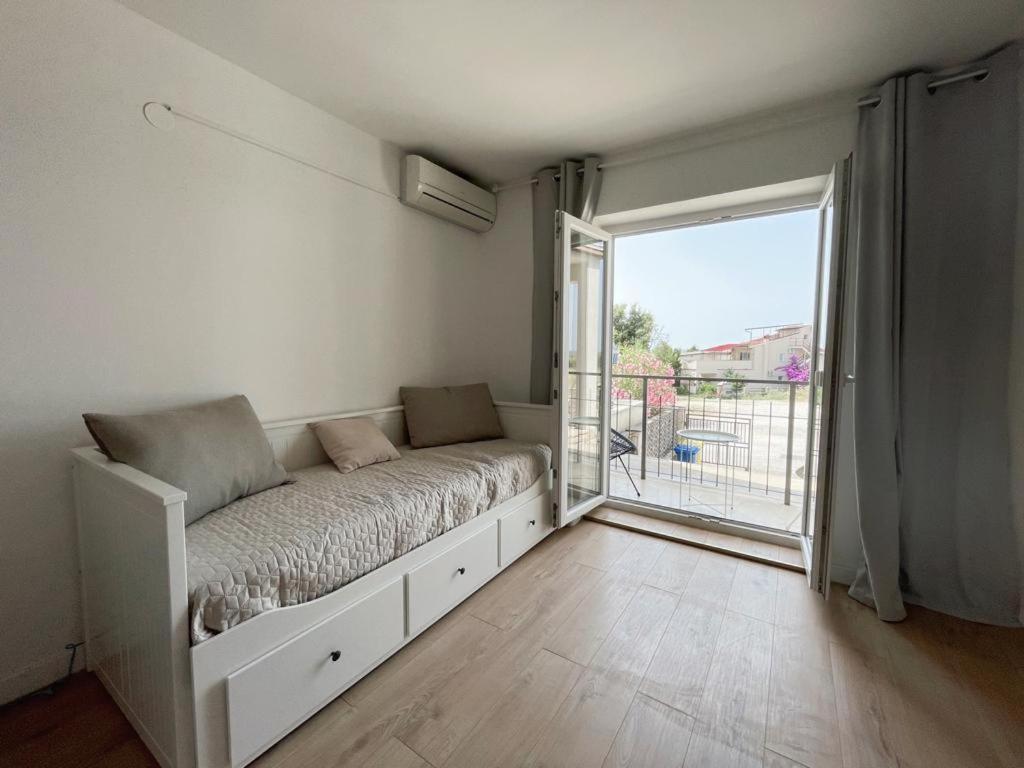 Caramel Comforts With Sea View In Stinjan Only 300 Meters From The Beach بولا المظهر الخارجي الصورة