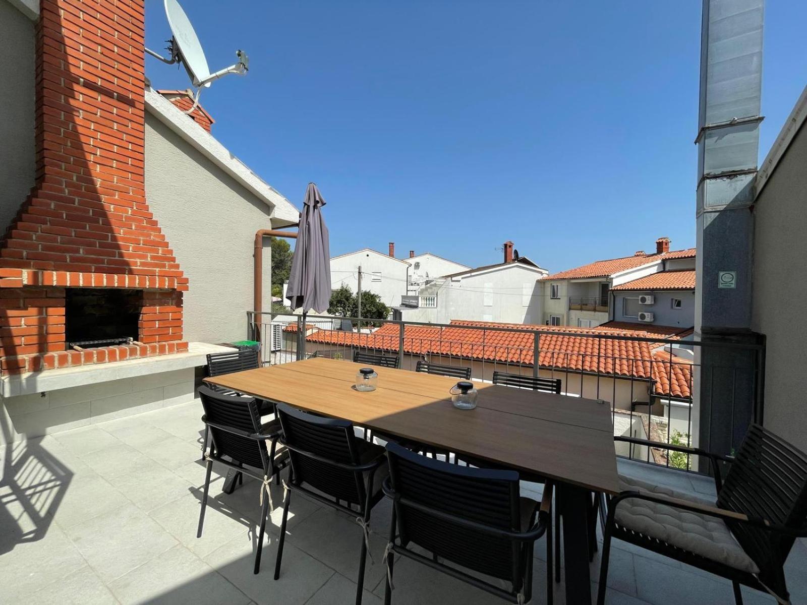 Caramel Comforts With Sea View In Stinjan Only 300 Meters From The Beach بولا المظهر الخارجي الصورة