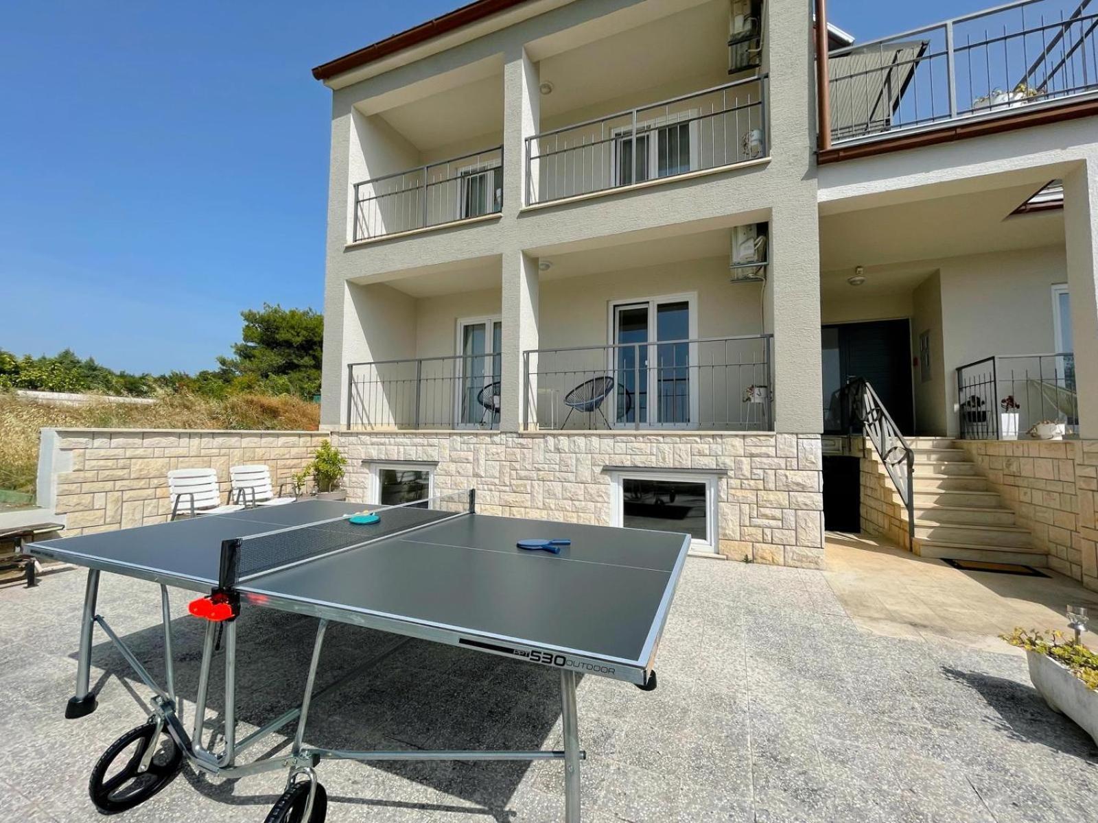 Caramel Comforts With Sea View In Stinjan Only 300 Meters From The Beach بولا المظهر الخارجي الصورة